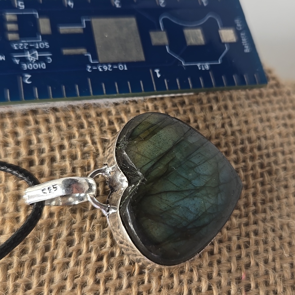 Heart Labradorite pendant #305